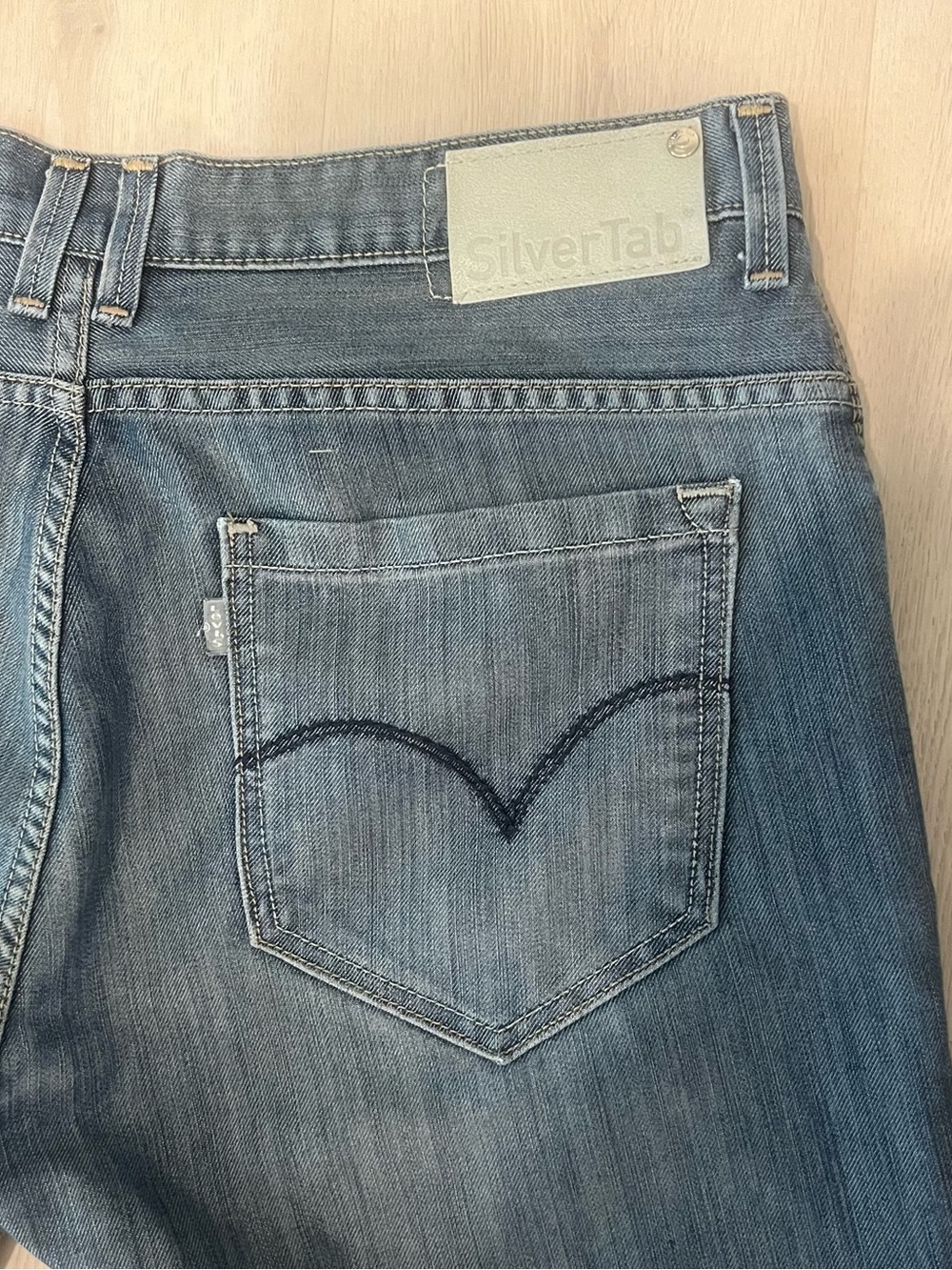 VTG Y2K 90's Levis Silver Tab Baggy Fit Boot Cut Denim Jeans Mens Size 36 X 34